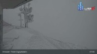 Archived image Webcam Tiroler Zugspitzbahn Top Station 07:00