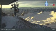 Archiv Foto Webcam Tiroler Zugspitzbahn: Bergstation 07:00