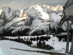 Archived image Webcam mountain station chairlift "Gaistal", "Ehrwalder Alm" 05:00