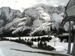 Archived image Webcam mountain station chairlift "Gaistal", "Ehrwalder Alm" 07:00