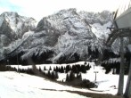 Archived image Webcam mountain station chairlift "Gaistal", "Ehrwalder Alm" 13:00