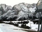 Archived image Webcam mountain station chairlift "Gaistal", "Ehrwalder Alm" 15:00