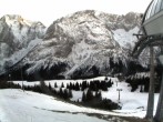 Archived image Webcam mountain station chairlift "Gaistal", "Ehrwalder Alm" 15:00