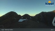 Archived image Webcam Alblittkopfbahn Top Station - Kappl 02:00