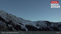 Archived image Webcam Jerzens - Hochzeiger Mittelstation 02:00