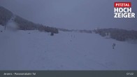 Archived image Webcam Jerzens - Zirbenbahn Bergstation 06:00