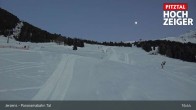 Archived image Webcam Jerzens - Zirbenbahn Bergstation 04:00