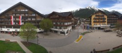 Archiv Foto Webcam Dorfplatz, Seefeld in Tirol 13:00
