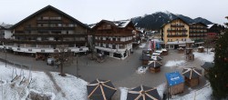 Archiv Foto Webcam Dorfplatz, Seefeld in Tirol 11:00