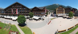 Archiv Foto Webcam Dorfplatz, Seefeld in Tirol 13:00