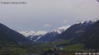 Archived image Webcam guesthouse "Traube", Pettneu 05:00