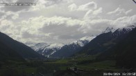 Archived image Webcam guesthouse "Traube", Pettneu 15:00