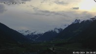 Archived image Webcam guesthouse "Traube", Pettneu 19:00