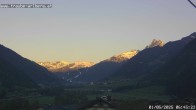 Archiv Foto Webcam Pettneu, Gasthof Traube 05:00