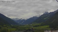 Archiv Foto Webcam Pettneu, Gasthof Traube 11:00
