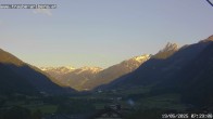 Archiv Foto Webcam Pettneu, Gasthof Traube 05:00