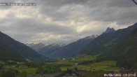 Archiv Foto Webcam Pettneu, Gasthof Traube 11:00