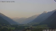 Archiv Foto Webcam Pettneu, Gasthof Traube 05:00