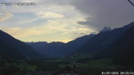 Archiv Foto Webcam Pettneu, Gasthof Traube 19:00
