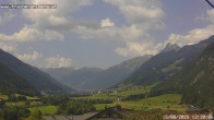 Archived image Webcam guesthouse "Traube", Pettneu 11:00