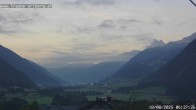 Archived image Webcam guesthouse "Traube", Pettneu 05:00