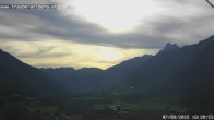 Archived image Webcam guesthouse "Traube", Pettneu 15:00