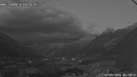 Archiv Foto Webcam Pettneu, Gasthof Traube 05:00
