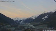 Archiv Foto Webcam Pettneu, Gasthof Traube 06:00