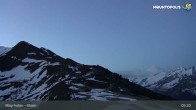 Archived image Webcam Mayrhofen - Mountain station at Ahorn mountain 04:00