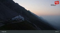 Archiv Foto Webcam Innsbrucker Nordkettenbahnen, Bergstation Seegrube 04:00