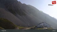 Archiv Foto Webcam Innsbrucker Nordkettenbahnen, Bergstation Seegrube 06:00