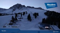 Archived image Webcam Bergkastelseilbahn mountain station 06:00