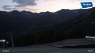 Archived image Webcam Bergkastelseilbahn mountain station 04:00