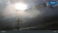 Archived image Webcam Bergkastelseilbahn mountain station 06:00