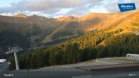 Archived image Webcam Bergkastelseilbahn mountain station 18:00