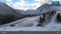 Archived image Webcam Bergkastelseilbahn mountain station 07:00