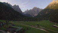 Archived image Webcam Dolomitenhof - Sexten Dolomites 05:00