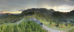 Archiv Foto Webcam Panoramablick Tressdorfer Höhe 17:00