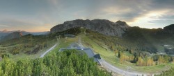 Archiv Foto Webcam Panoramablick Tressdorfer Höhe 17:00