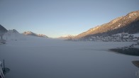 Archived image Webcam View of Lake Weissensee 07:00