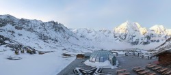 Archiv Foto Webcam Panoramablick Sulden - Madritschhütte 06:00