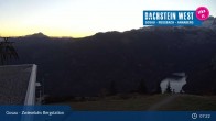 Archived image Webcam Gosau: Top station Panorama Jet Zwieselalm 01:00