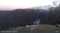 Archived image Webcam Gosau: Top station Panorama Jet Zwieselalm 04:00