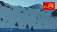 Archived image Webcam Wimbachexpress Gondola Hochzillertal 02:00