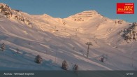 Archived image Webcam Wimbachexpress Gondola Hochzillertal 07:00