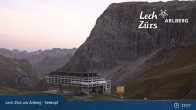 Archived image Webcam Zürs: Mountain Restaurant Seekopf 21:00
