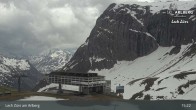 Archived image Webcam Zürs: Mountain Restaurant Seekopf 14:00