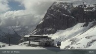 Archived image Webcam Zürs: Mountain Restaurant Seekopf 08:00