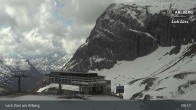 Archived image Webcam Zürs: Mountain Restaurant Seekopf 08:00