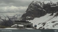 Archived image Webcam Zürs: Mountain Restaurant Seekopf 12:00